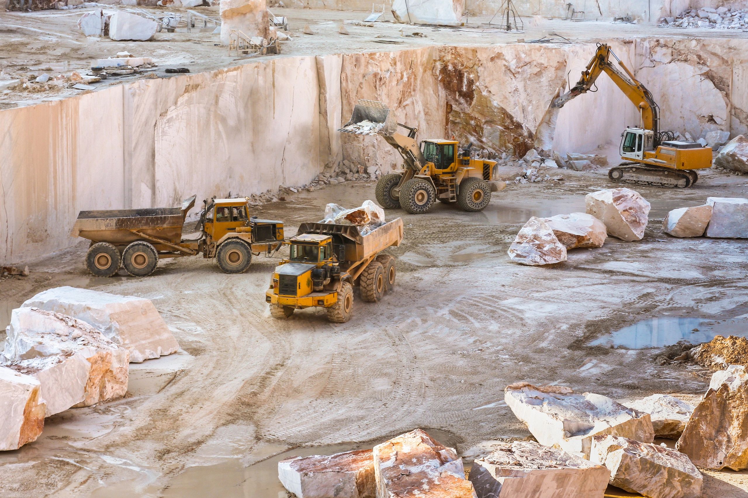 Large-scale mining operation with heavy equipment